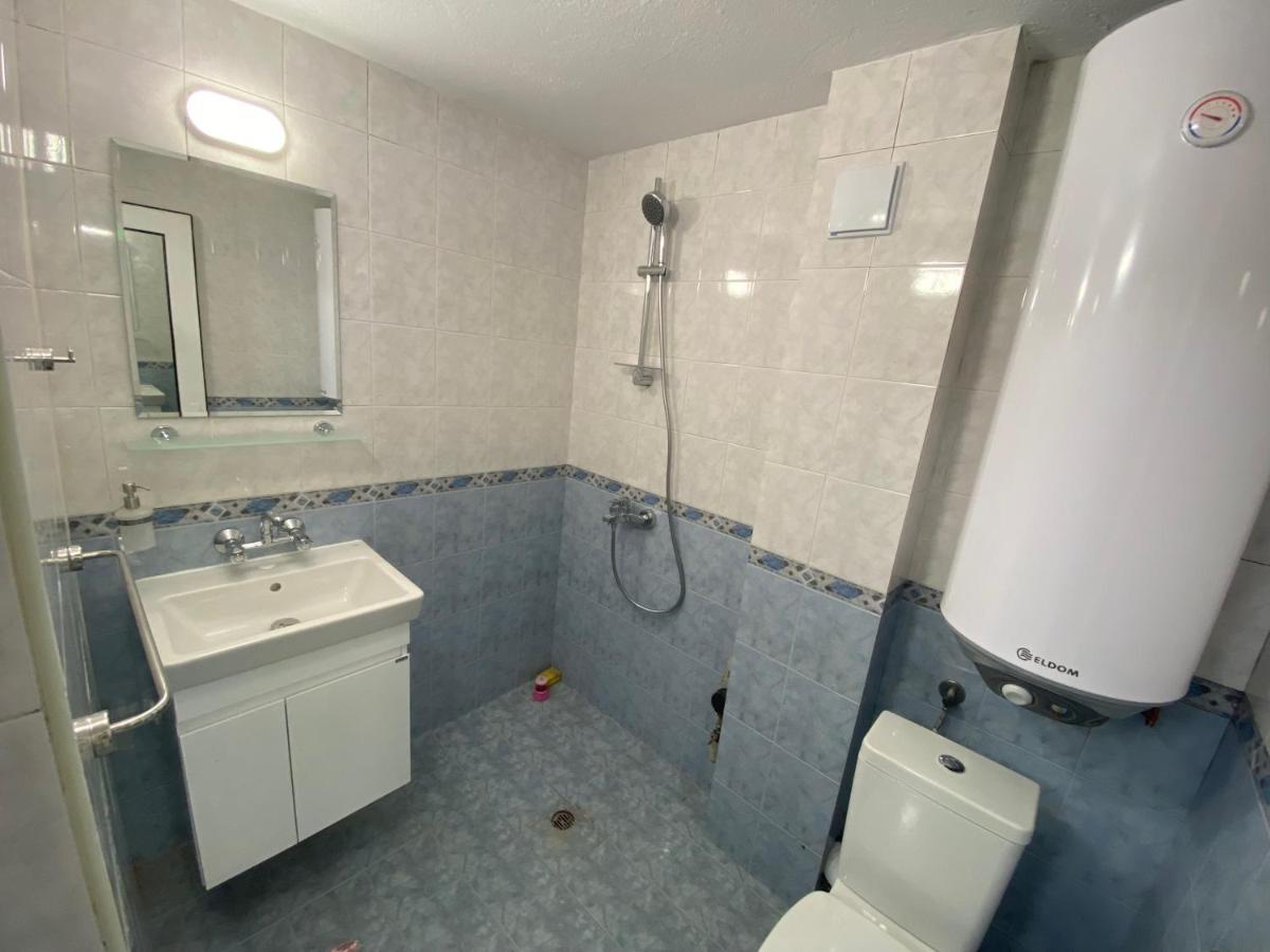 Apartament Centrally Located In Varna