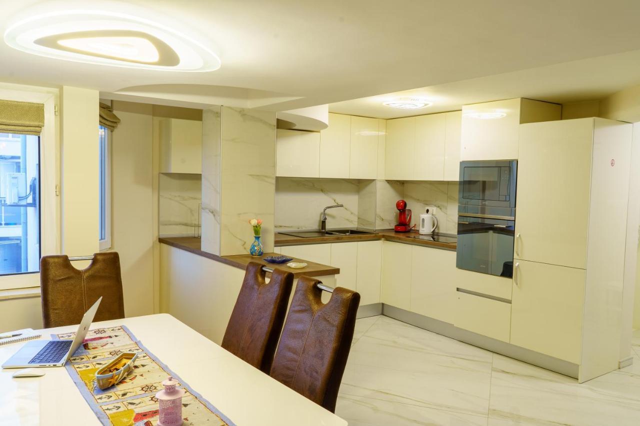 Centrally Located In * Varna